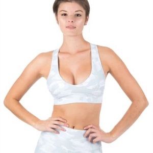 DESA’REE frosted white camo sports bra